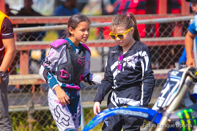 MOTOCROSS